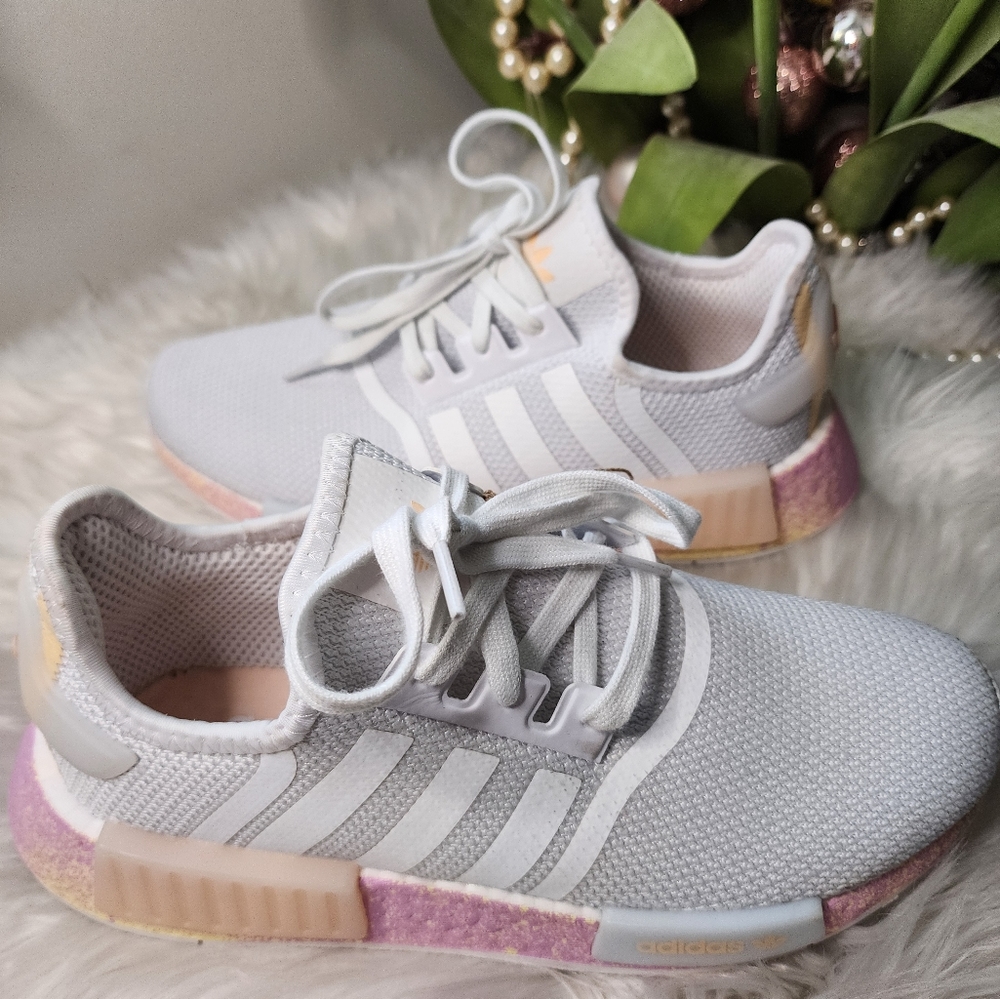 adidas NMD R1 Womens Shoes brand new - Picture 9 of 10